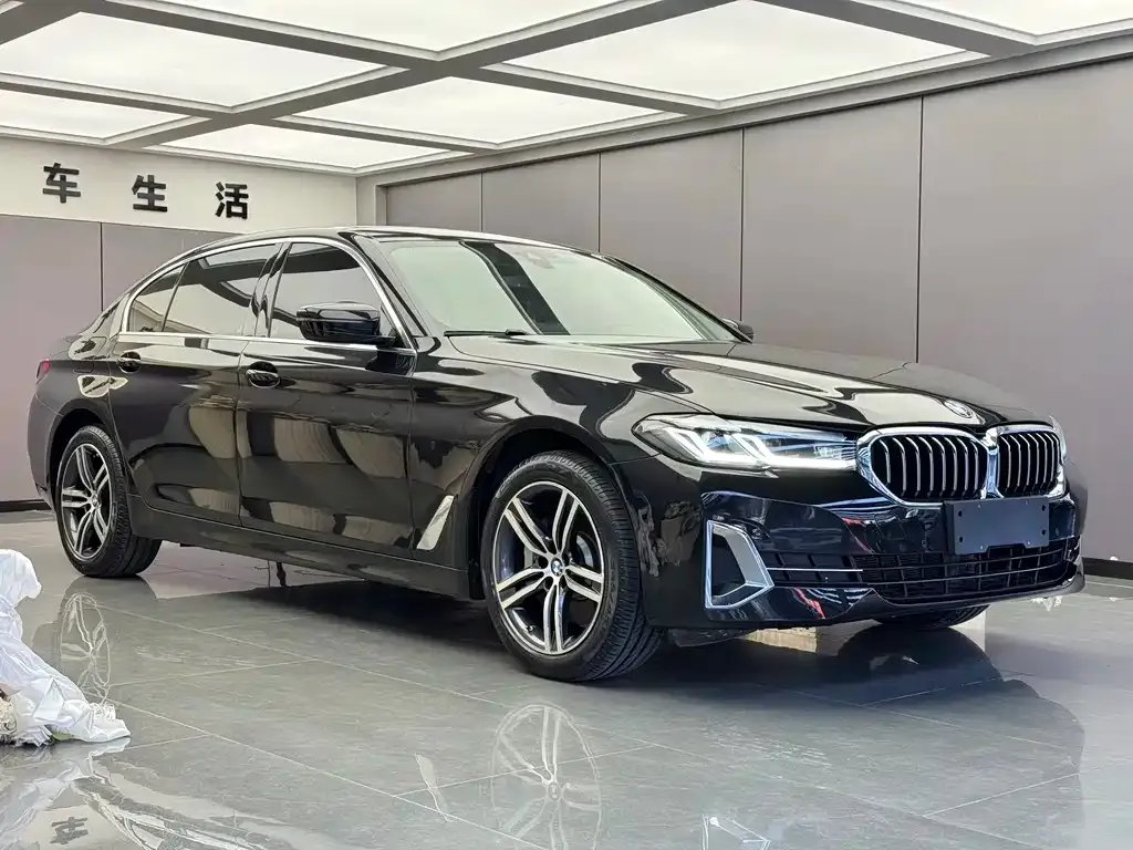 BMW 5 Series — фото 2