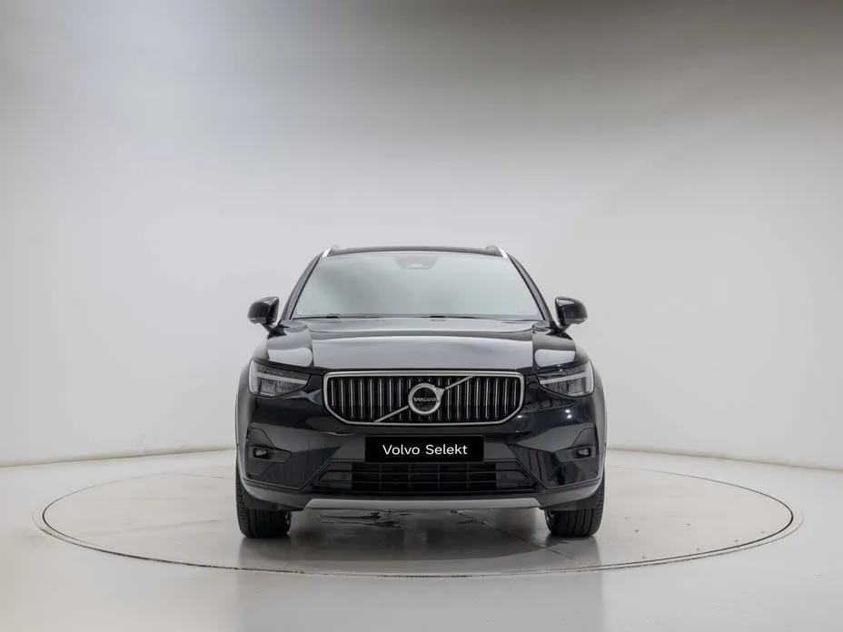 Volvo XC40 — фото 2