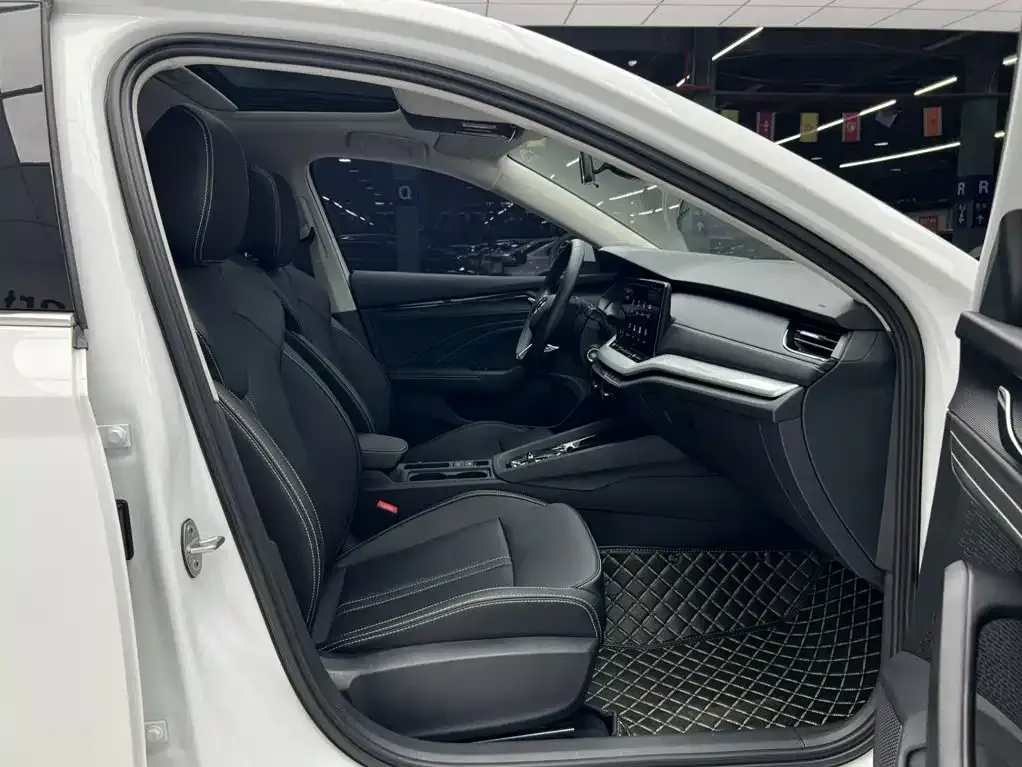 Skoda Octavia — фото 7