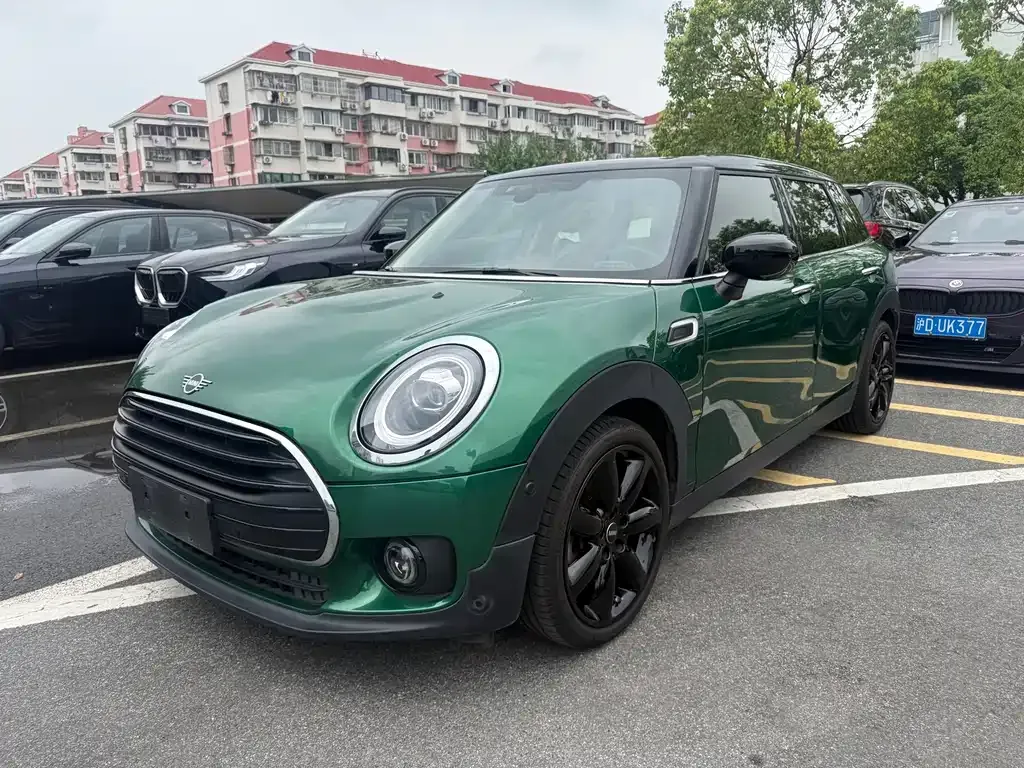 MINI Clubman — фото 1