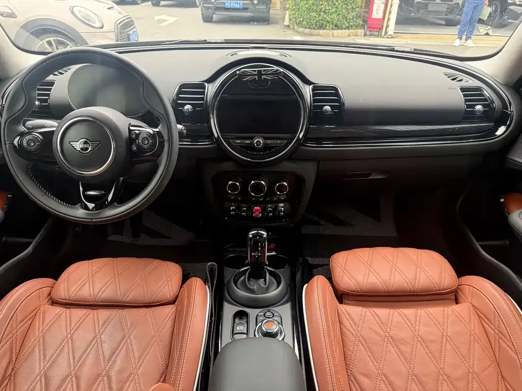 MINI Clubman — фото 7