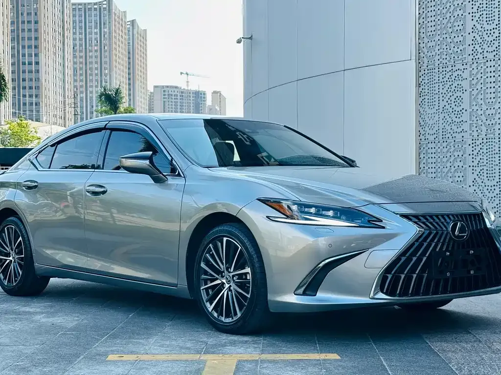 Lexus ES — фото 2