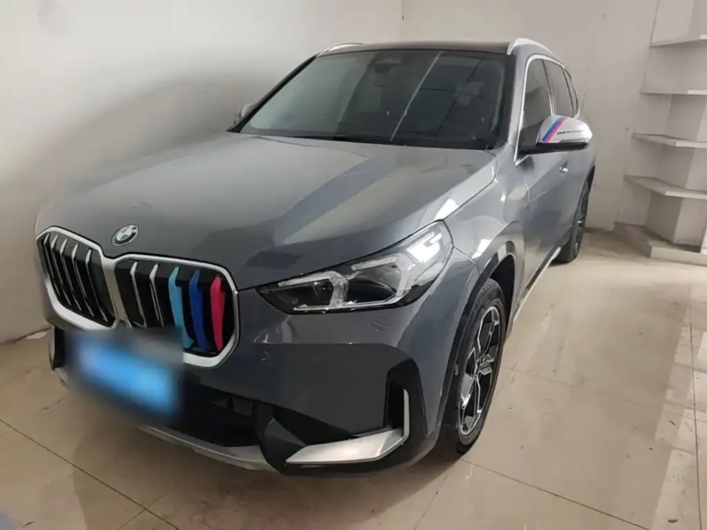 BMW X1 — фото 9