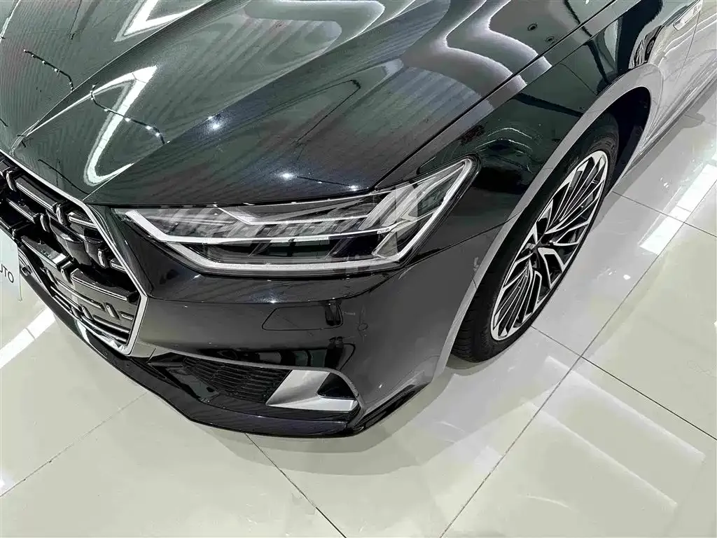 Audi A7L — фото 10