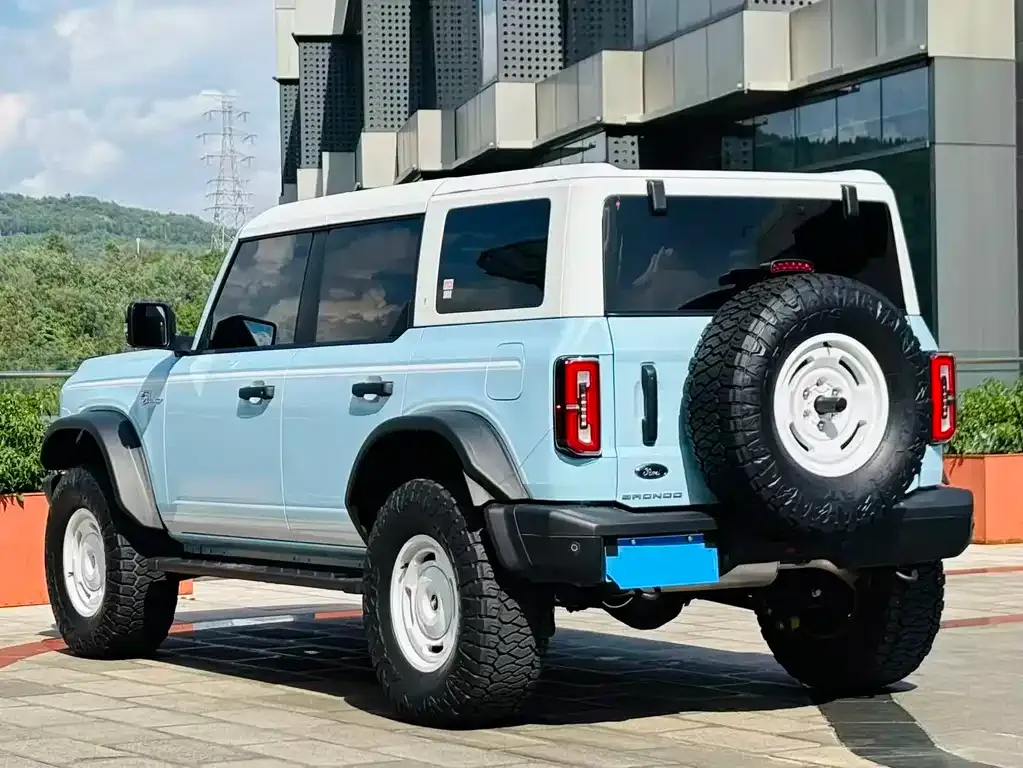 Ford Bronco — фото 3