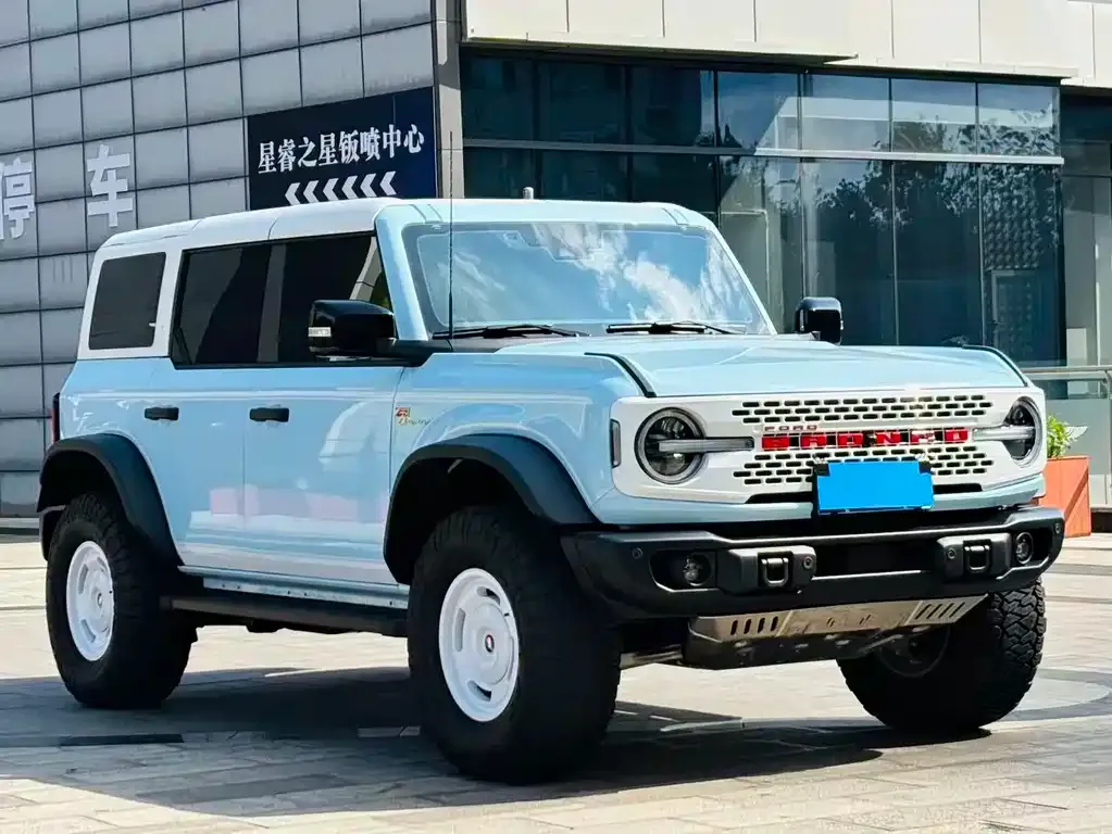 Ford Bronco — фото 2