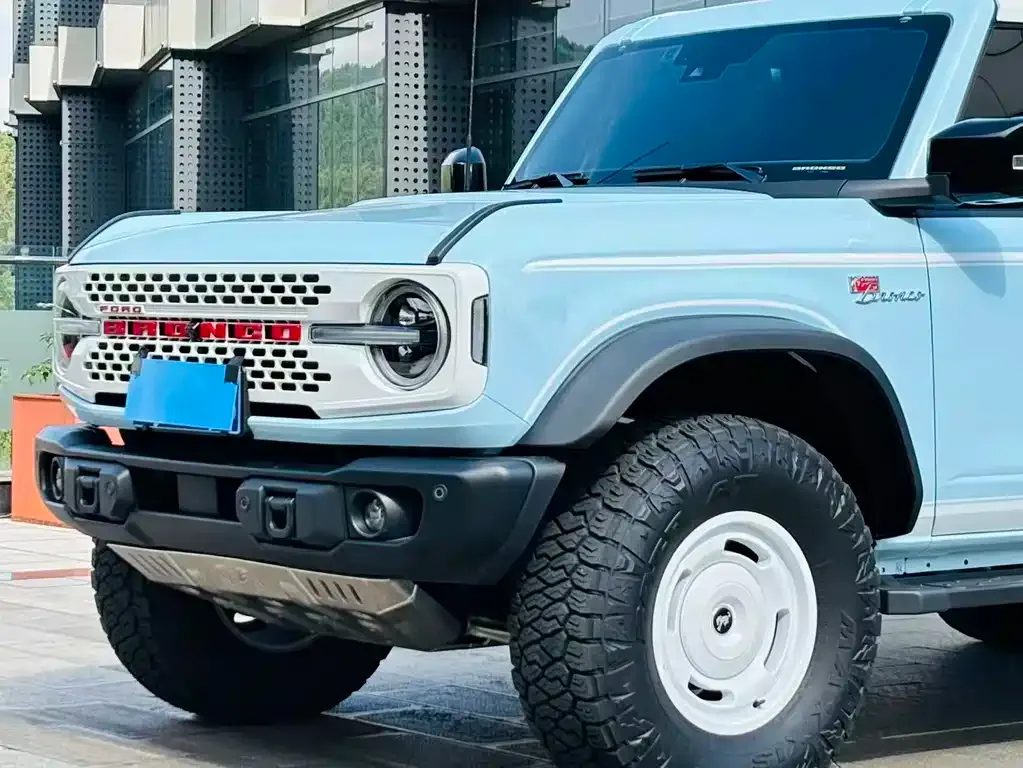 Ford Bronco — фото 5