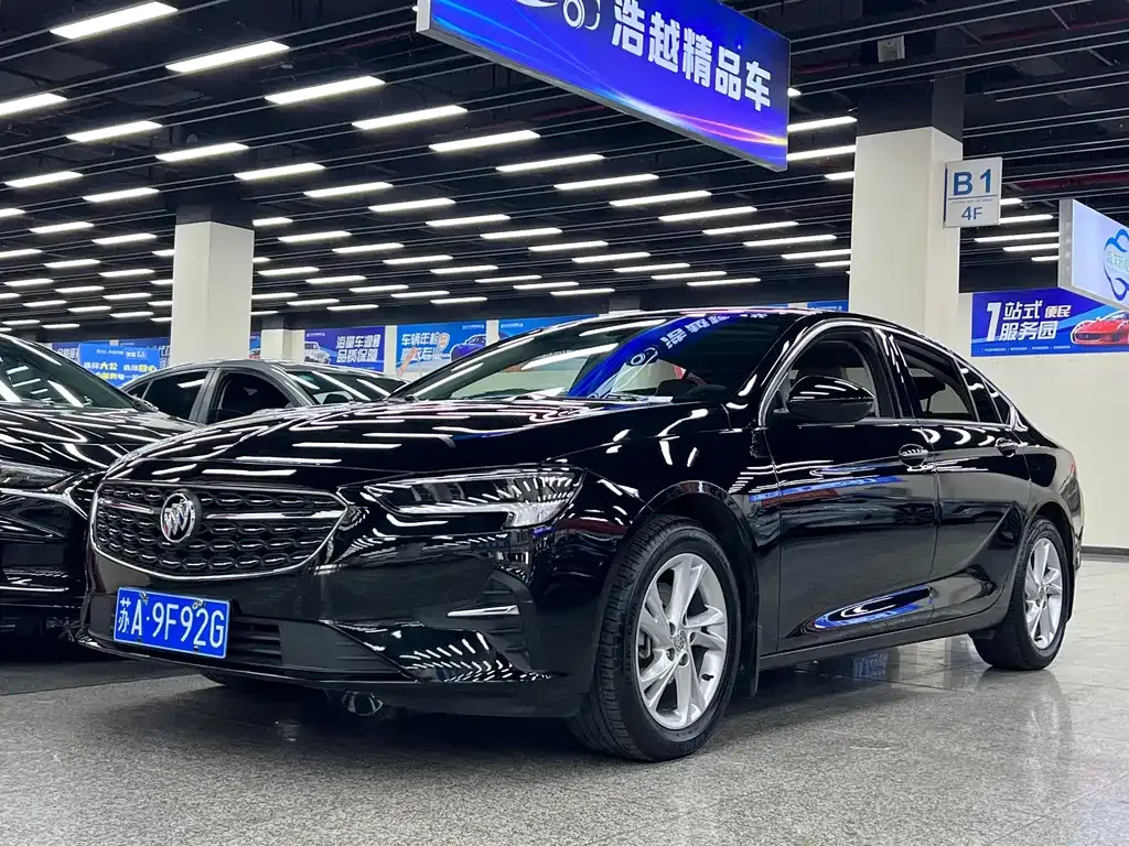 Buick Regal — фото 1