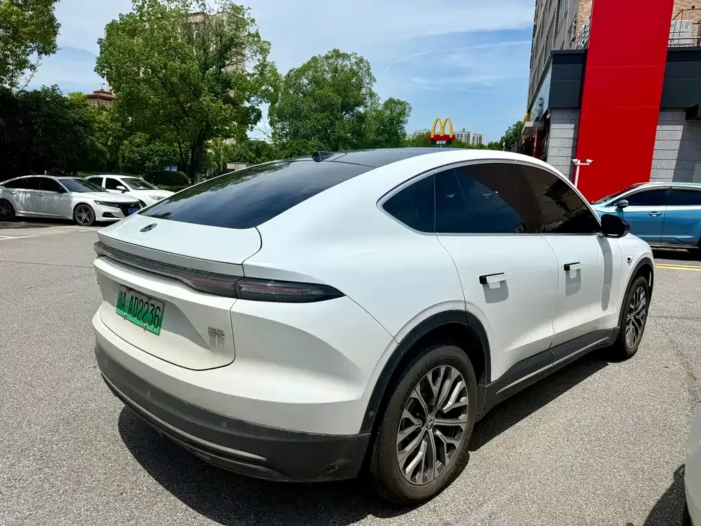 NIO EC6 — фото 5