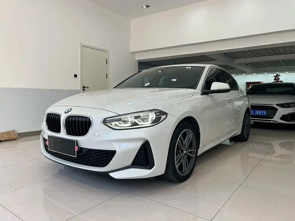 BMW 1 Series — фото 1