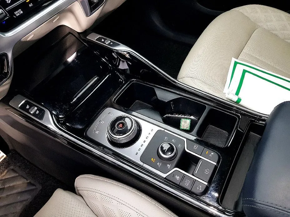 Kia Sorento — фото 4