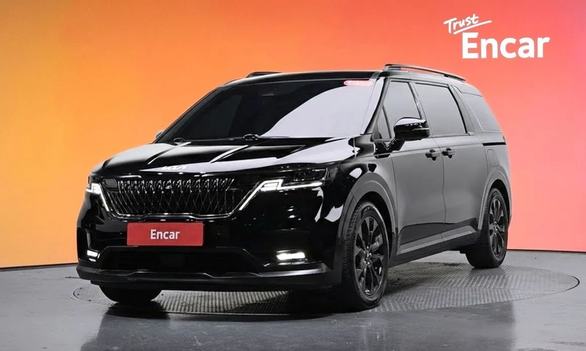 Kia Carnival — фото 1