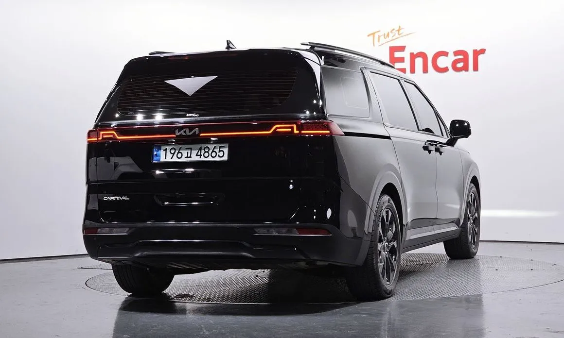 Kia Carnival — фото 10