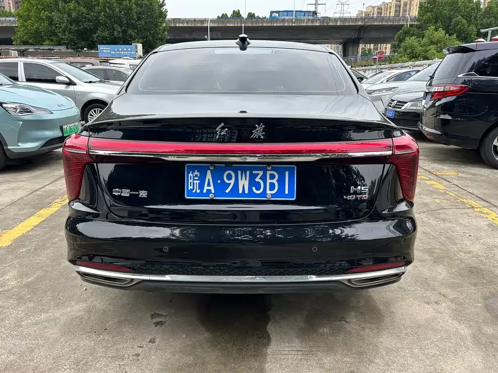 Hongqi H5 — фото 3