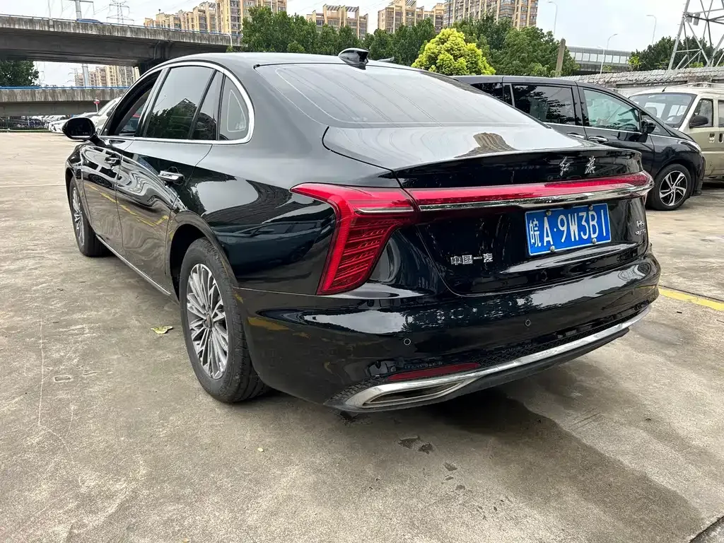 Hongqi H5 — фото 10