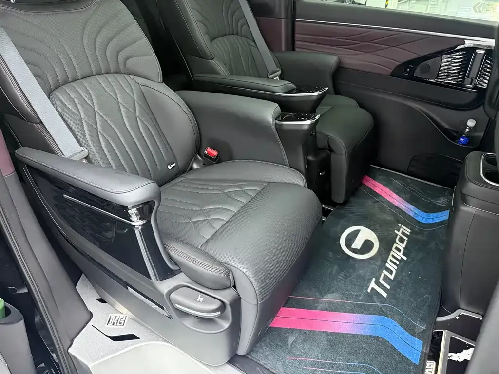 GAC Motor Trumpchi M8 — фото 10