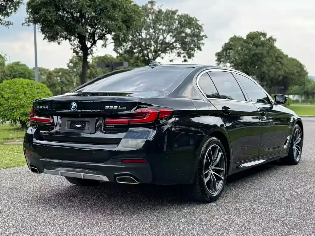 BMW 5 Series New Energy — фото 4