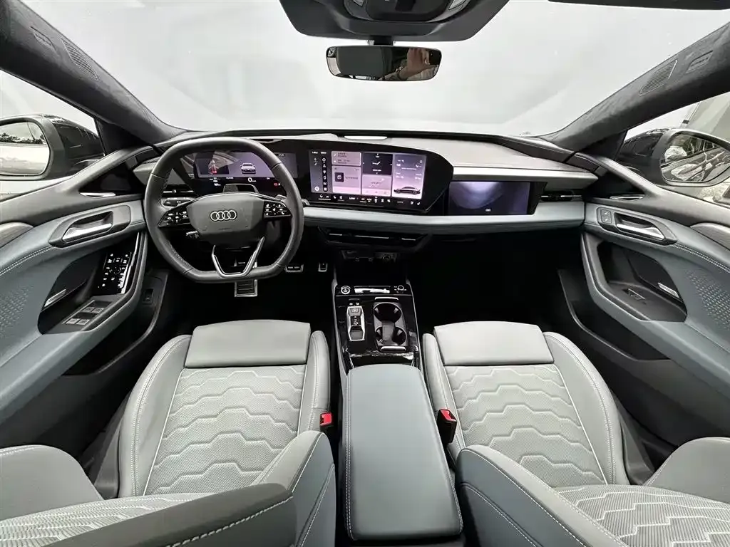 Audi 奥迪A6L e-tron — фото 8