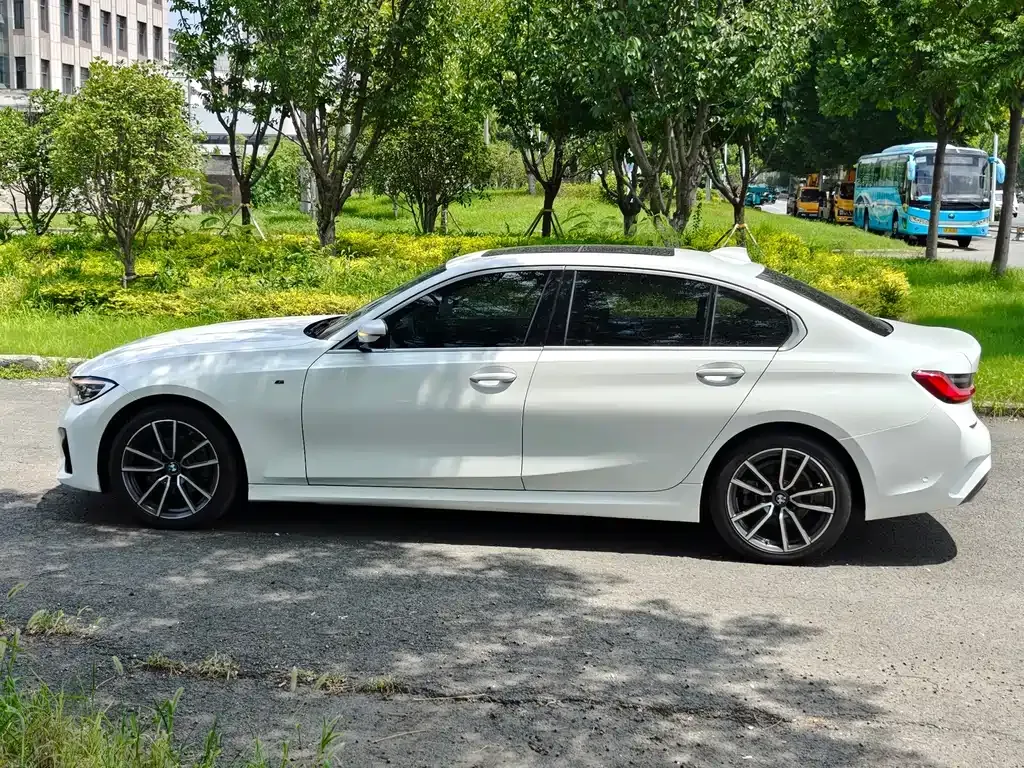 BMW 3 Series — фото 10