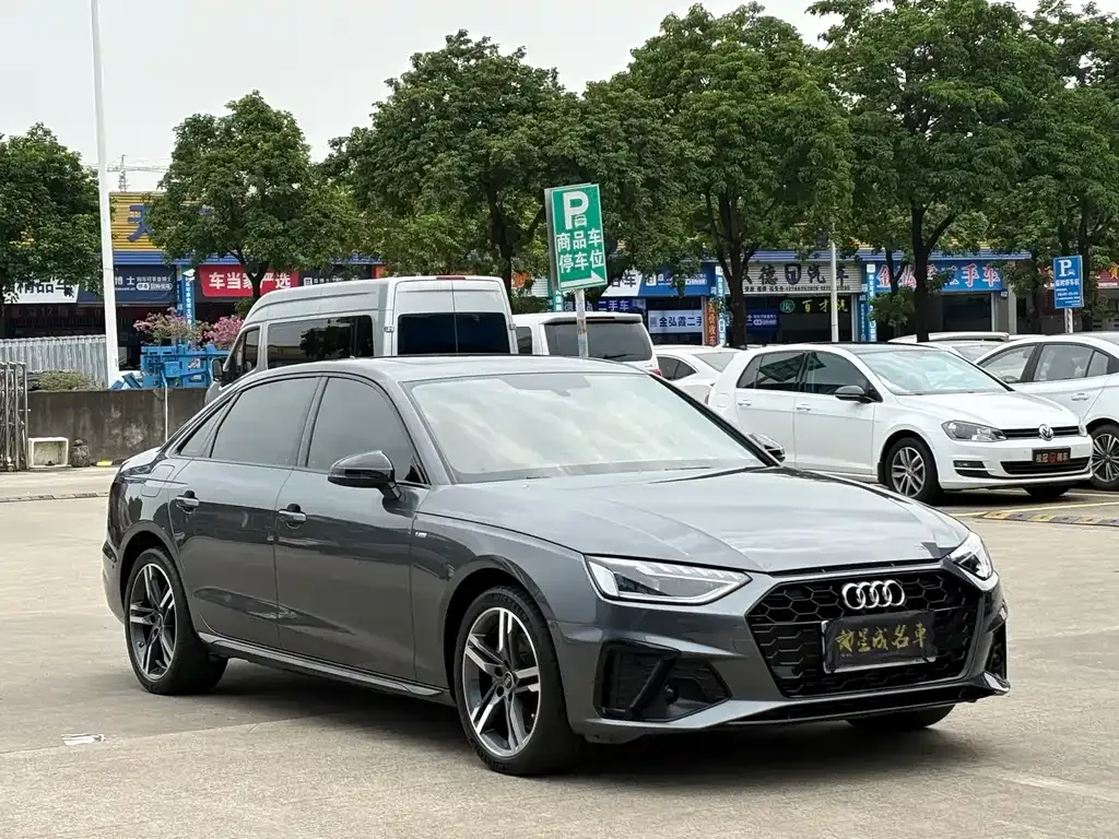 Audi A4L — фото 10