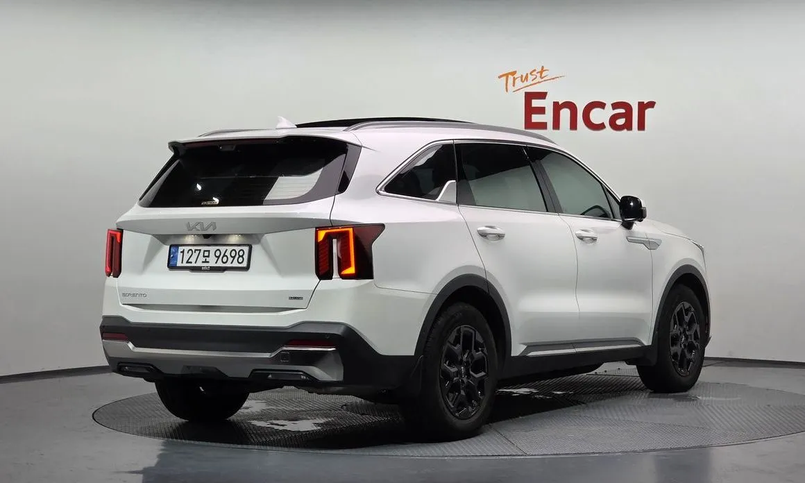 Kia Sorento — фото 7