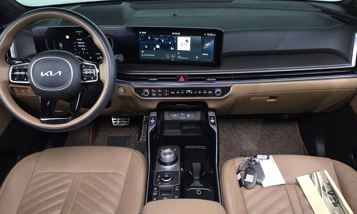 Kia Sorento — фото 9