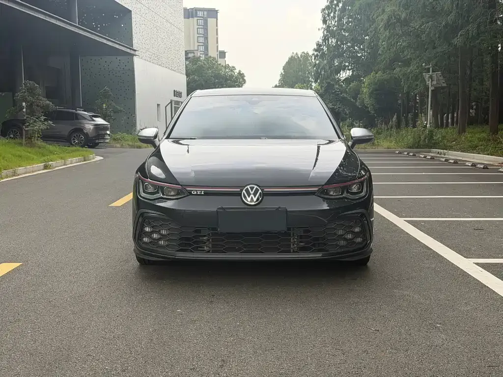 Volkswagen Golf GTI — фото 4