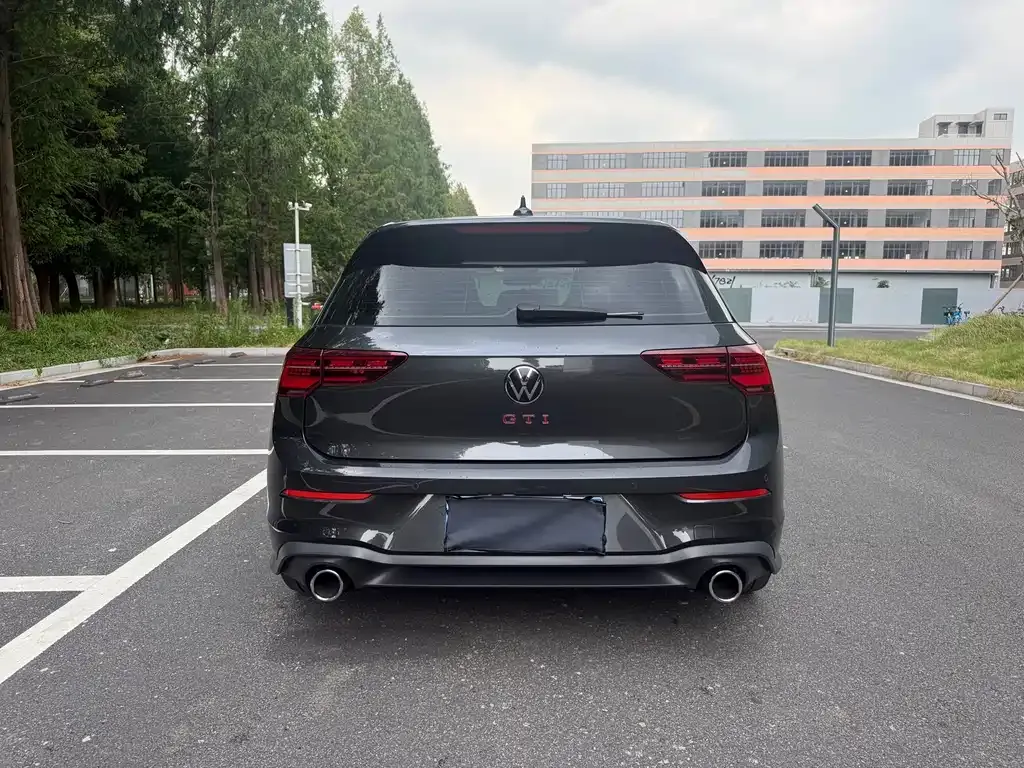 Volkswagen Golf GTI — фото 7