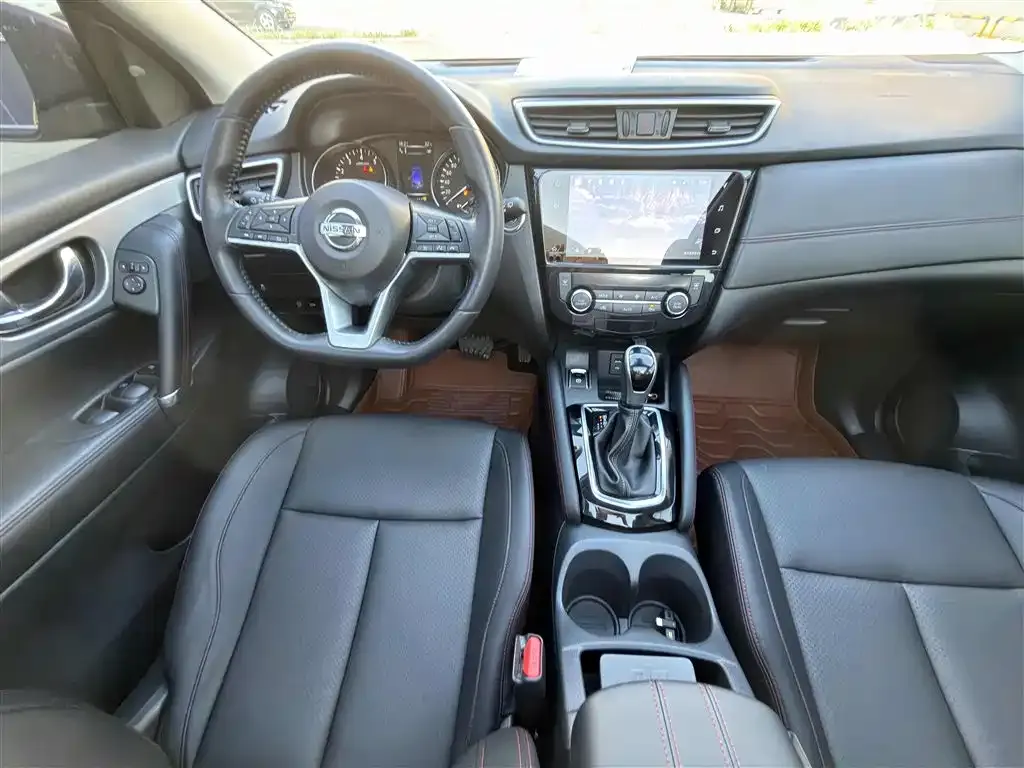 Nissan Qashqai — фото 2