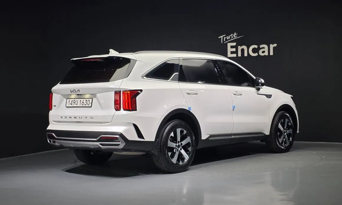 Kia Sorento — фото 6