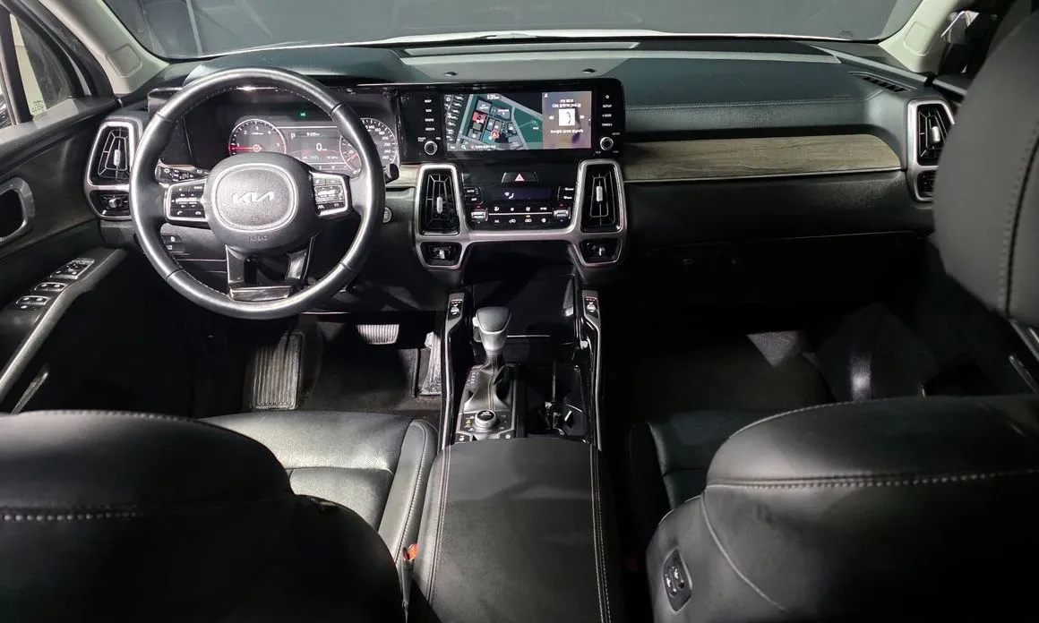 Kia Sorento — фото 9