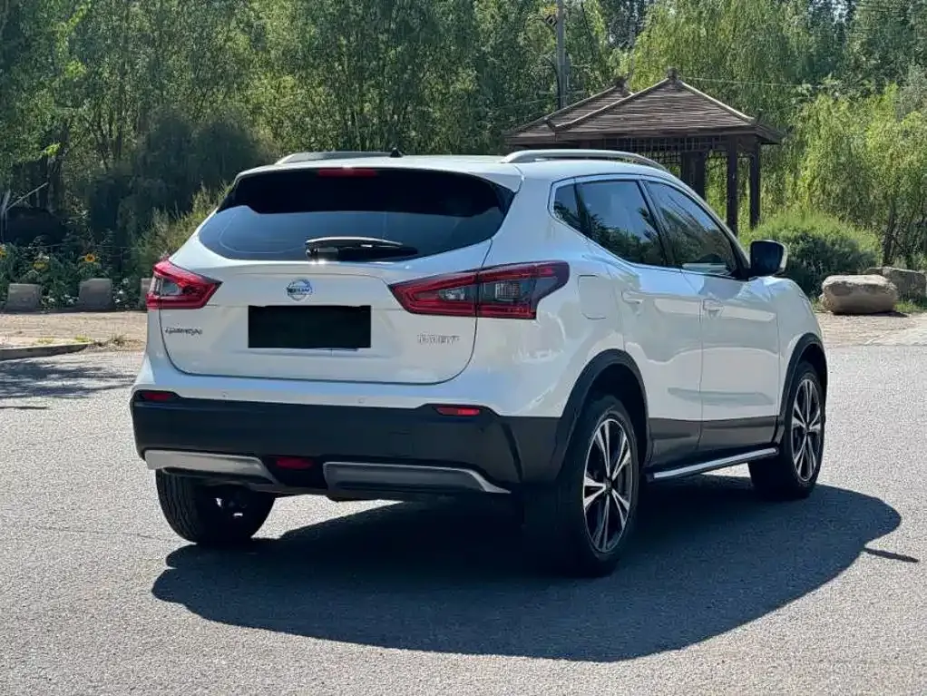 Nissan Qashqai — фото 5
