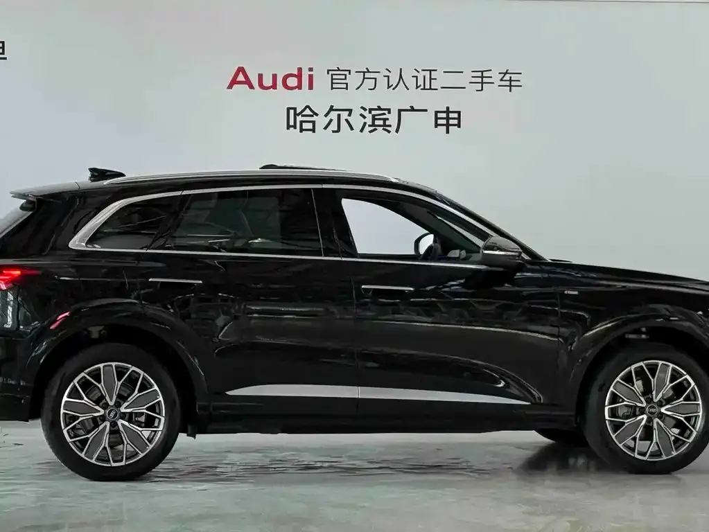 Audi Q5L — фото 2