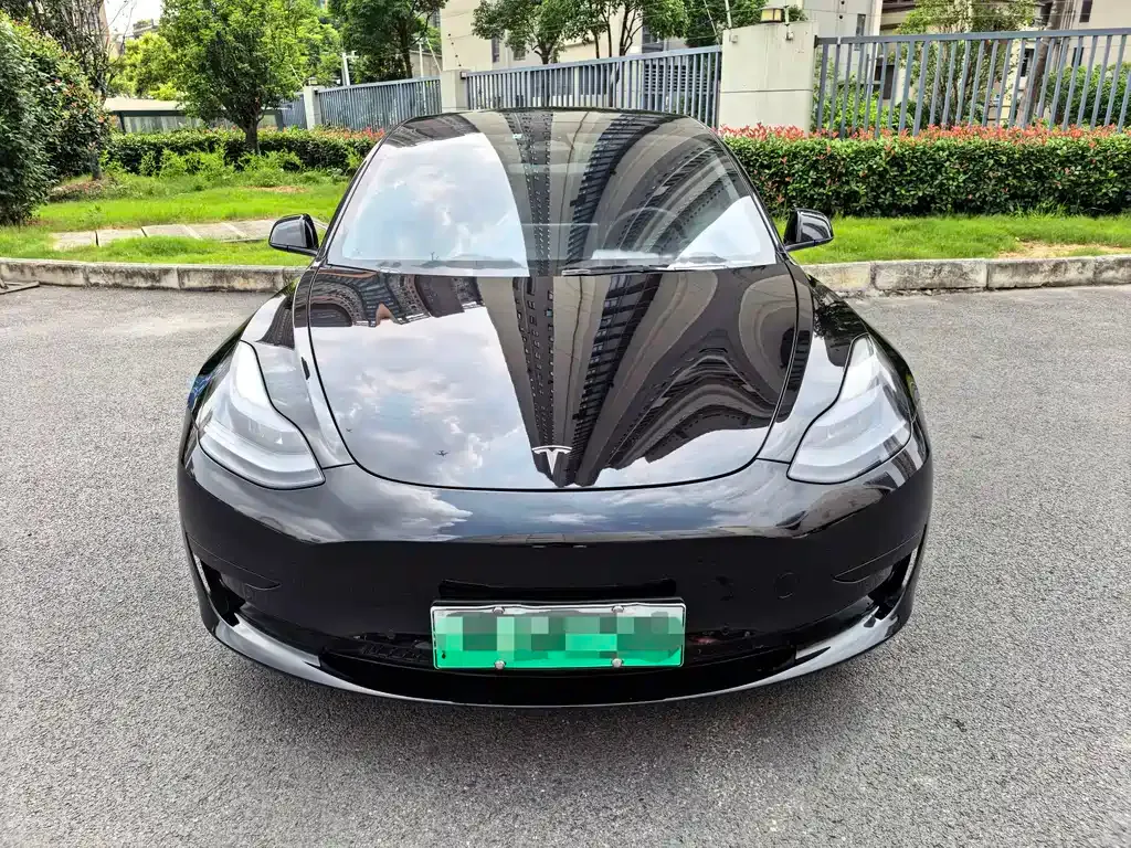 Tesla Model 3 — фото 7