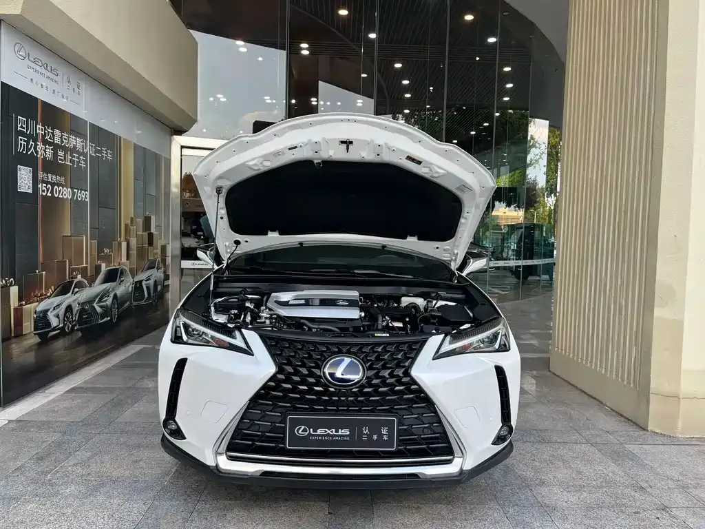 Lexus UX — фото 4