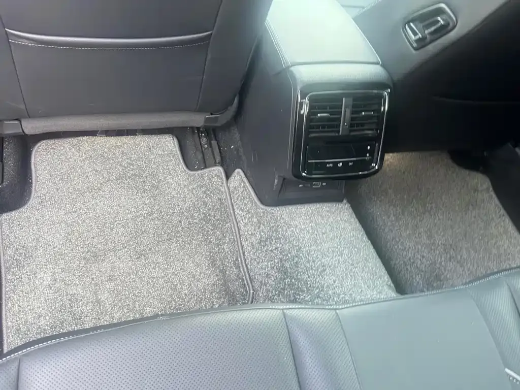 Volkswagen Passat — фото 8