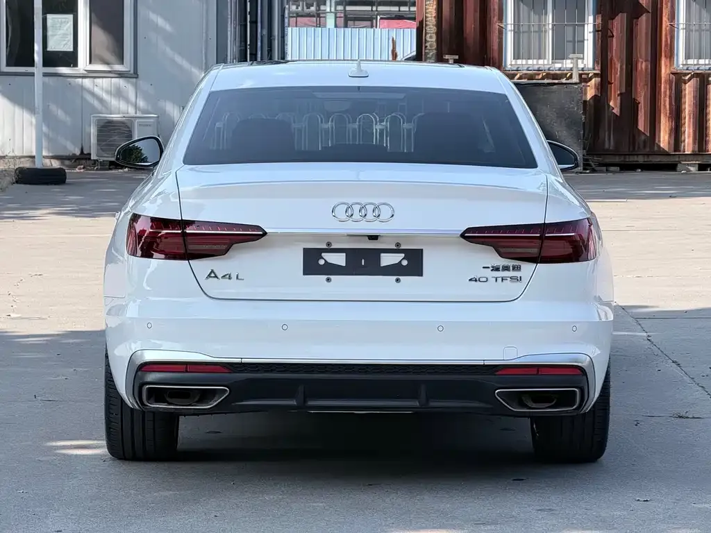 Audi A4L — фото 10