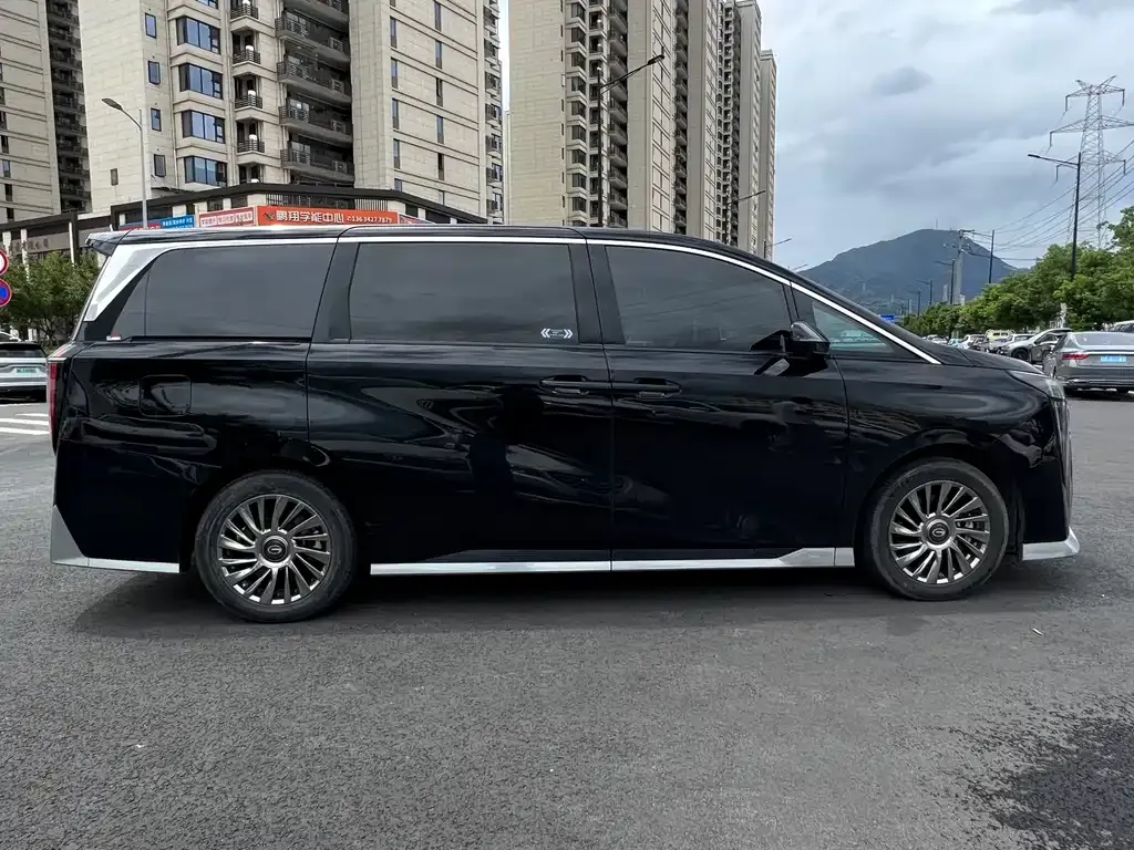 GAC Motor Trumpchi M8 — фото 3