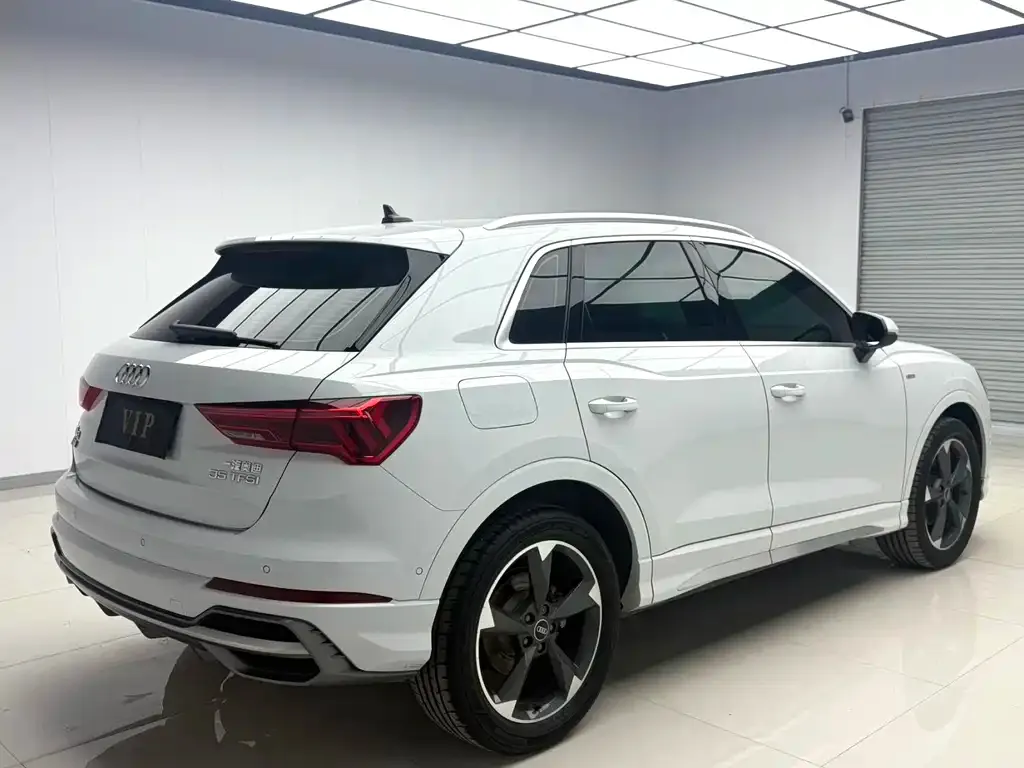 Audi Q3 — фото 5