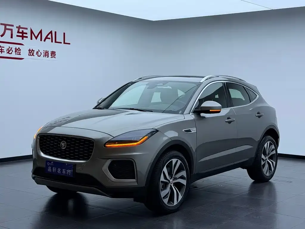 Jaguar E-PACE — фото 4
