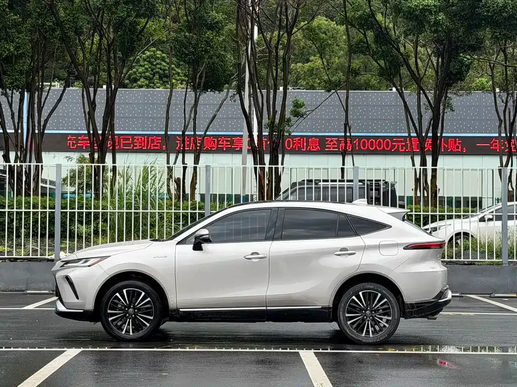 Toyota Venza — фото 5
