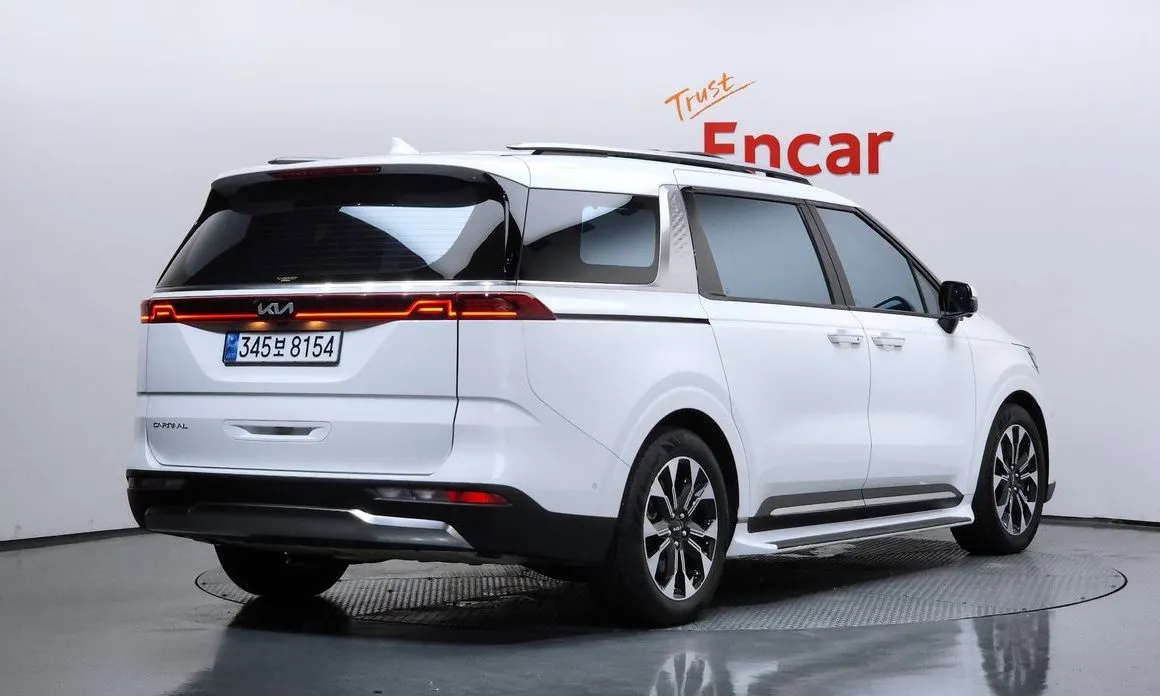Kia Carnival — фото 3