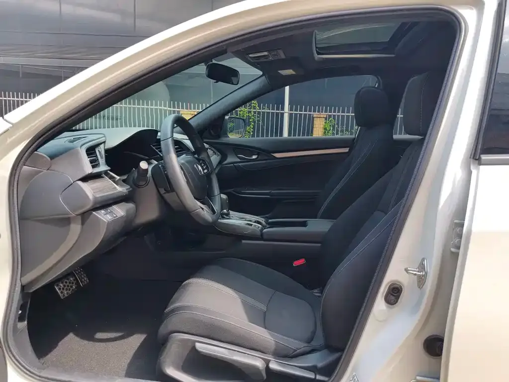 Honda Civic — фото 8