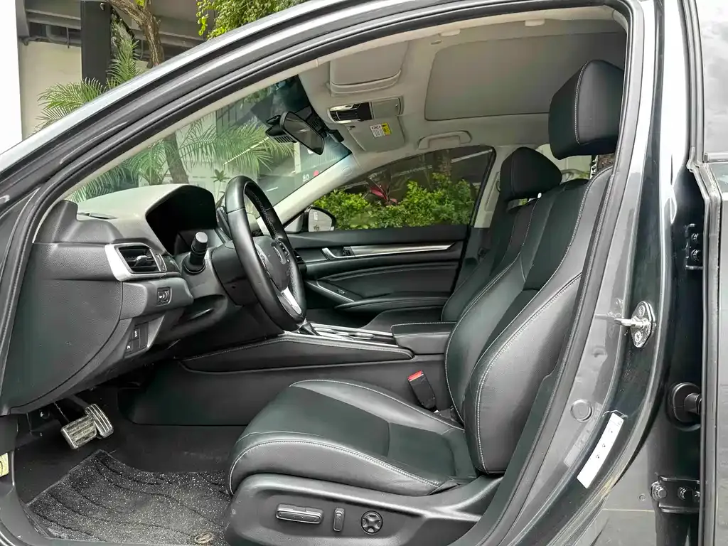 Honda Accord — фото 3
