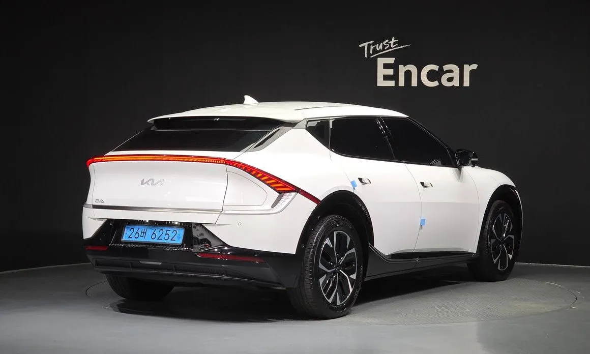 Kia EV6 — фото 6