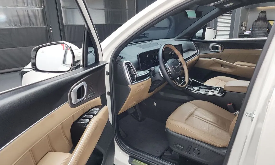 Kia Sorento — фото 5