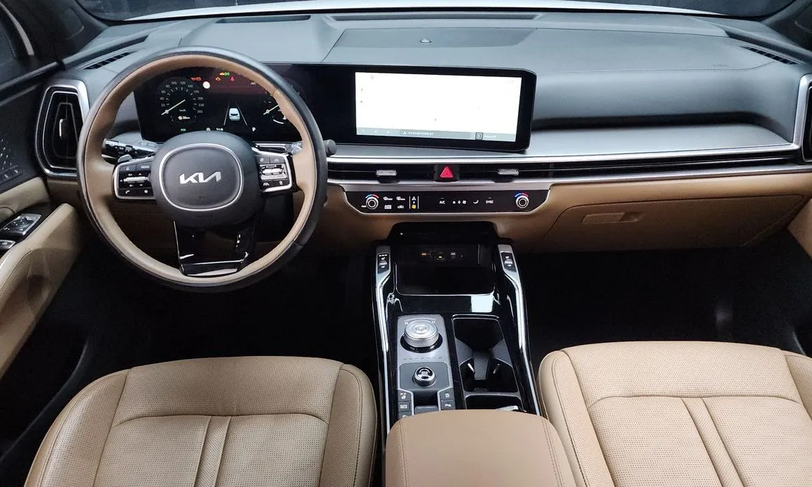 Kia Sorento — фото 6