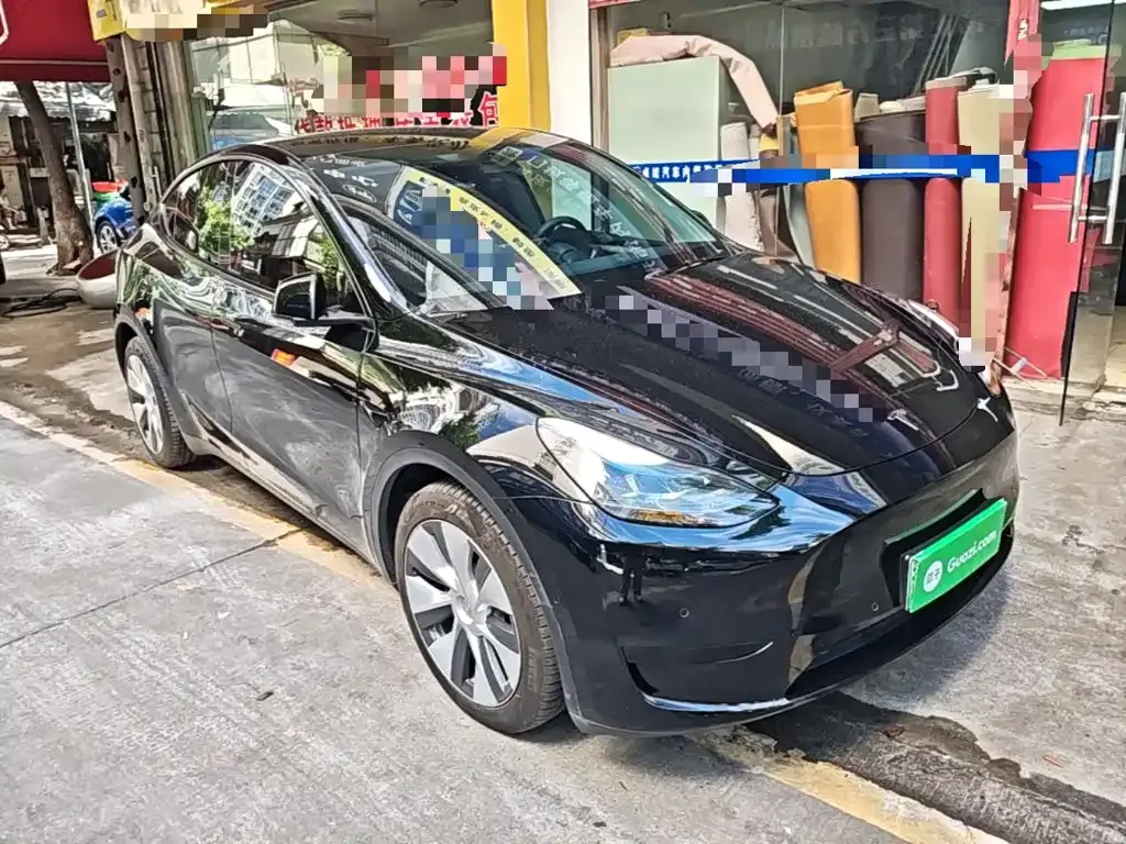Tesla Model Y — фото 4