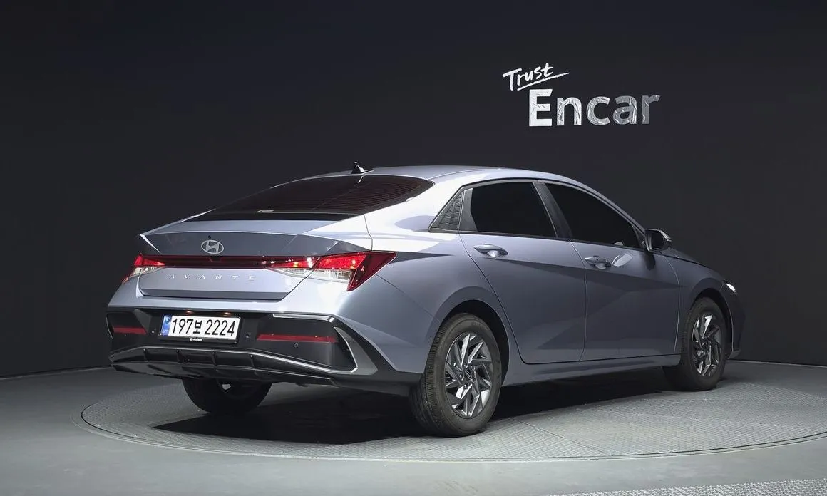 Hyundai AVANTE — фото 5