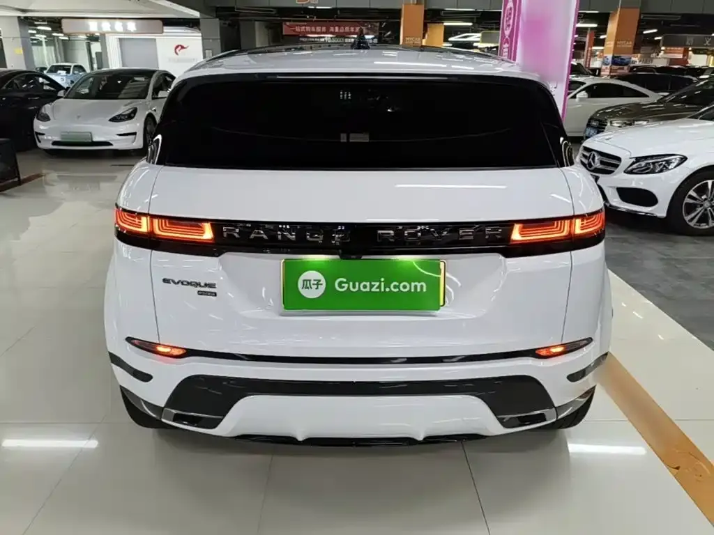 Land Rover Evoque PHEV — фото 9